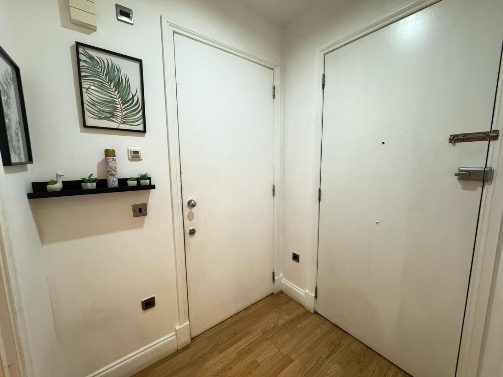 Comfortable - Cosy - Budget Studios In City Center London Exterior foto